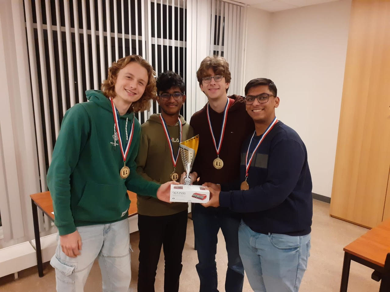 Zukertort E1 vierde, D1 zevende, C1 derde bij nationale Jeugdclubcompetitie; Zukertort wint Promotieklasse A